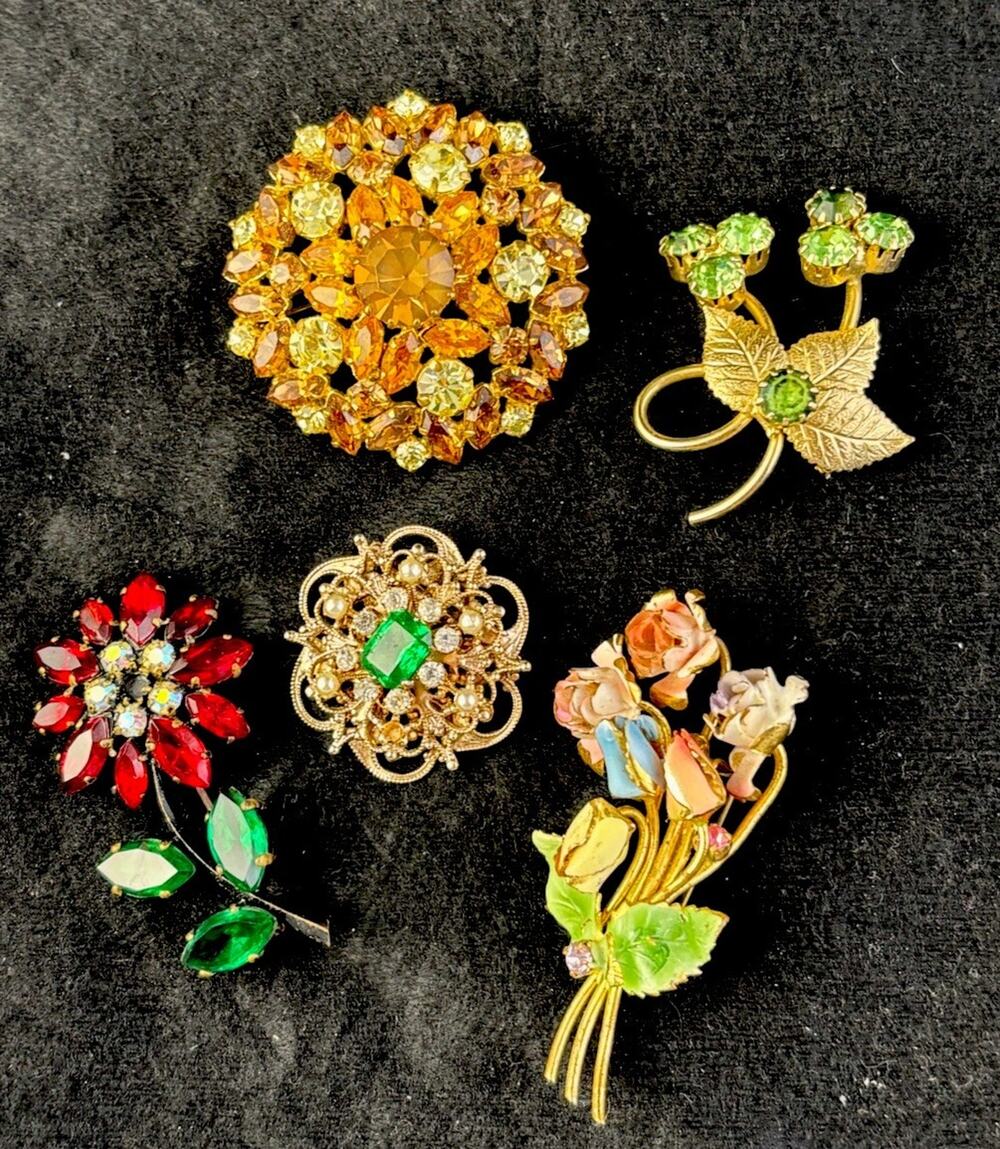 VTG 2-AUSTRIA Lot 5 Floral Pins Rhinestone Aurora Borealis Enamel ALL WEARABLE
